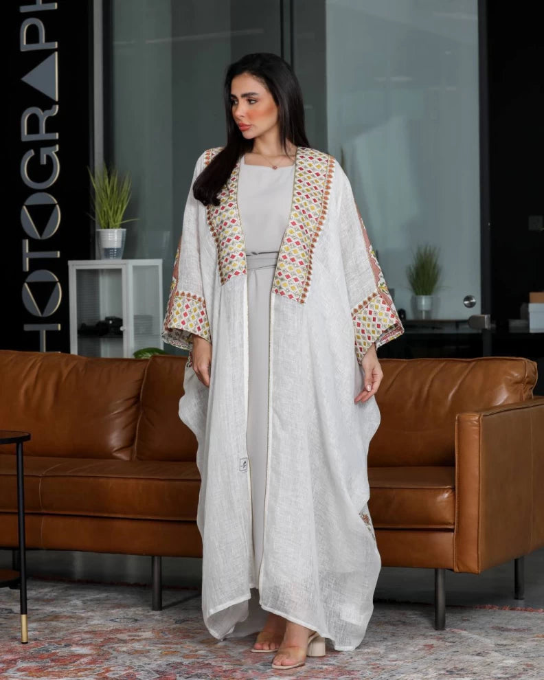 White Linen Bisht Abaya with embroidery C:IB139 Wihte (Free size)