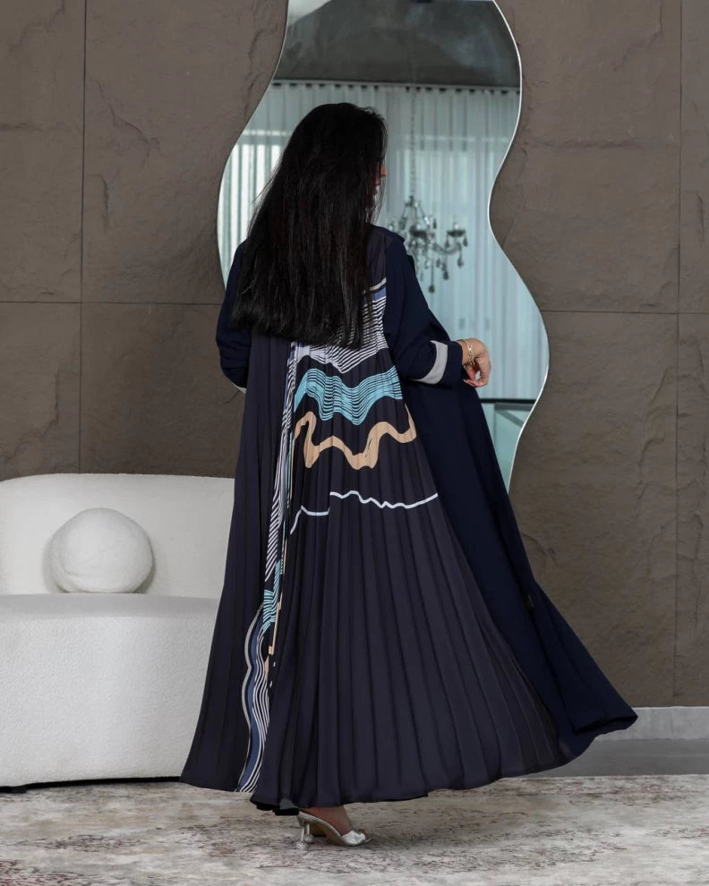 عباية كريب باللون الكحلي IB200