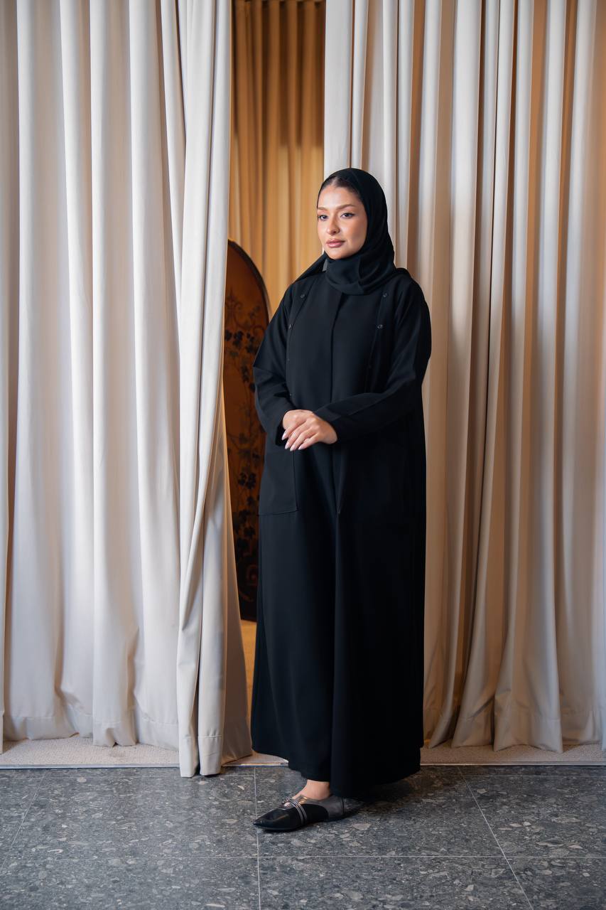 عباية كريب باللون الأسود C:IB355