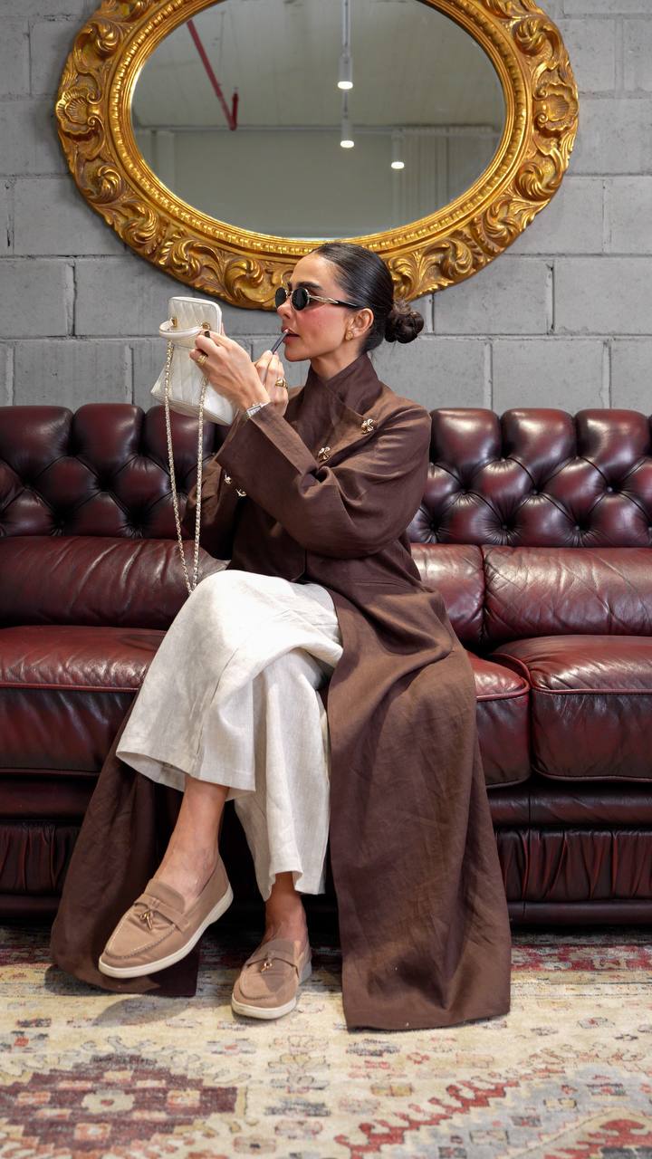 Brown linen trench coat. C:393