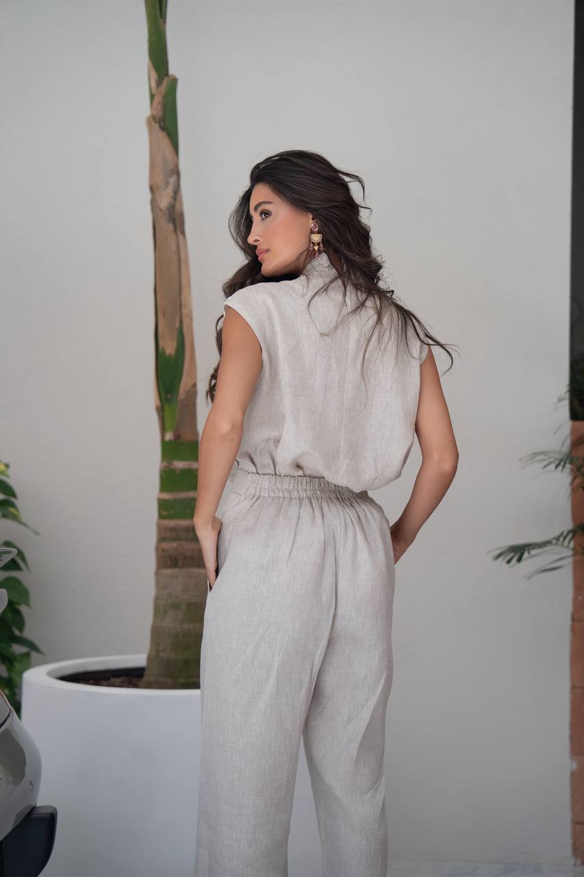 Beige linen blouse and pants set.C:1110