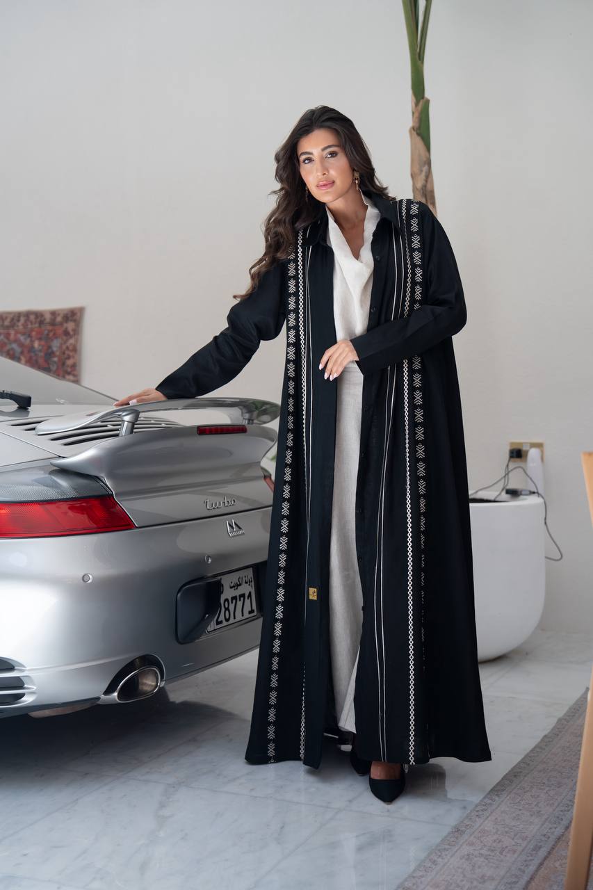 Linen abaya in black.C:418