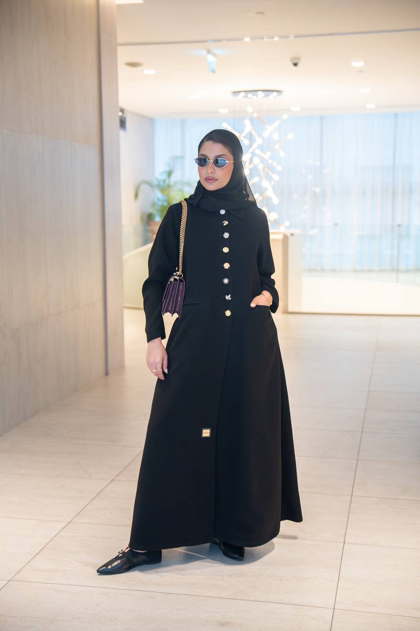 عباية بخام كريب كوبا باللون الاسود C:IB337