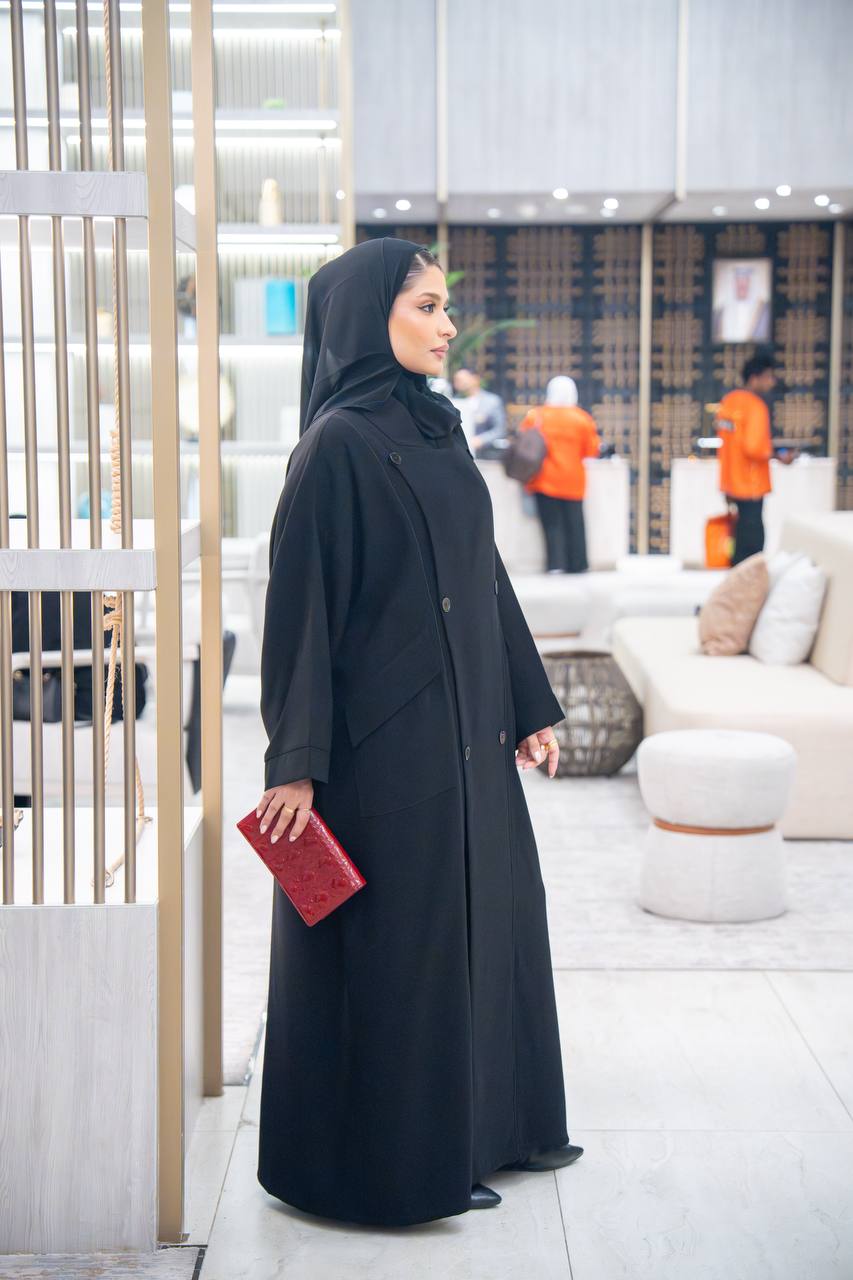 عباية فري سايز، كريب باللون الاسود C:IB357