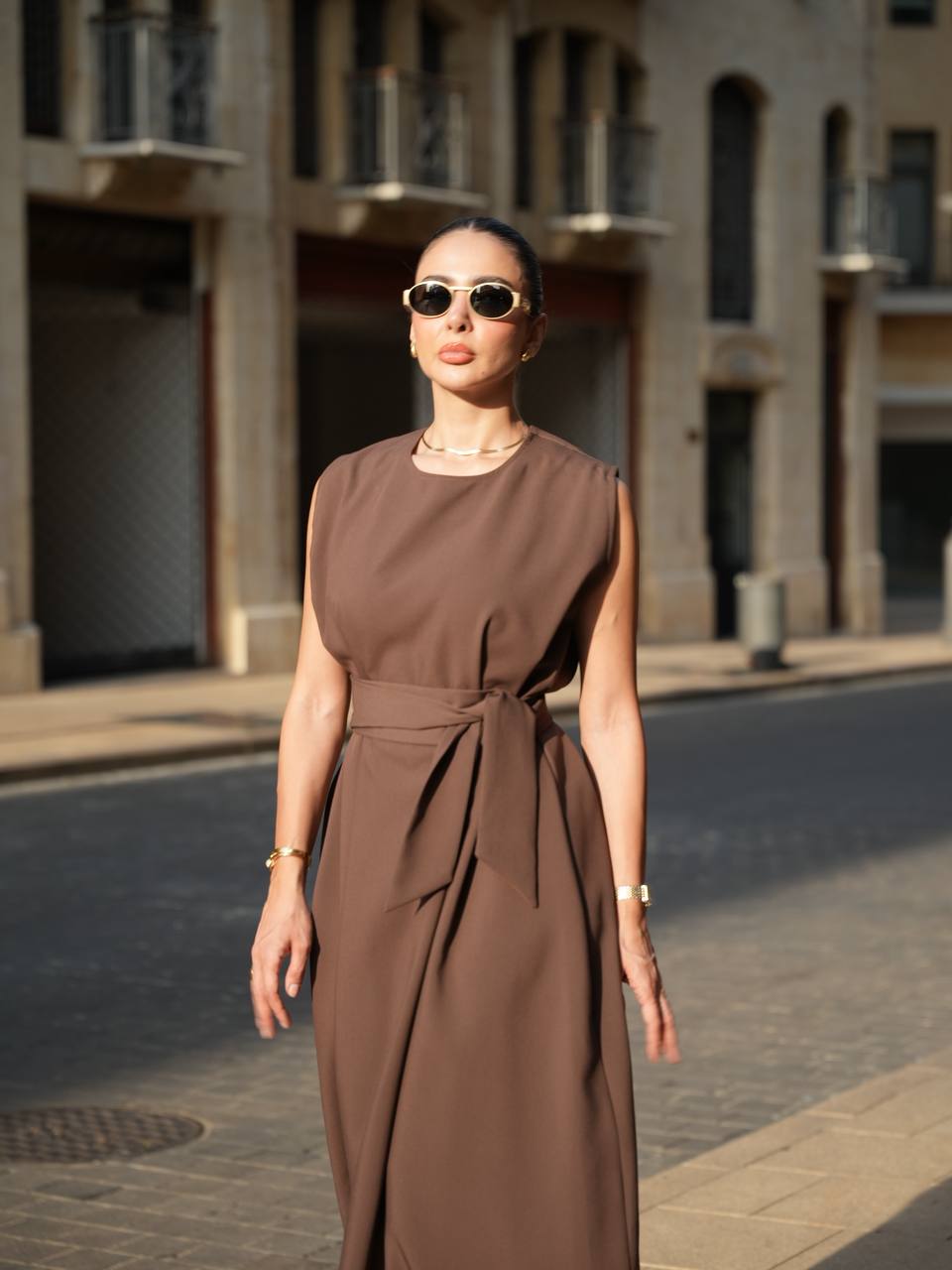 فستان كريب باللون البني . C:IB1098