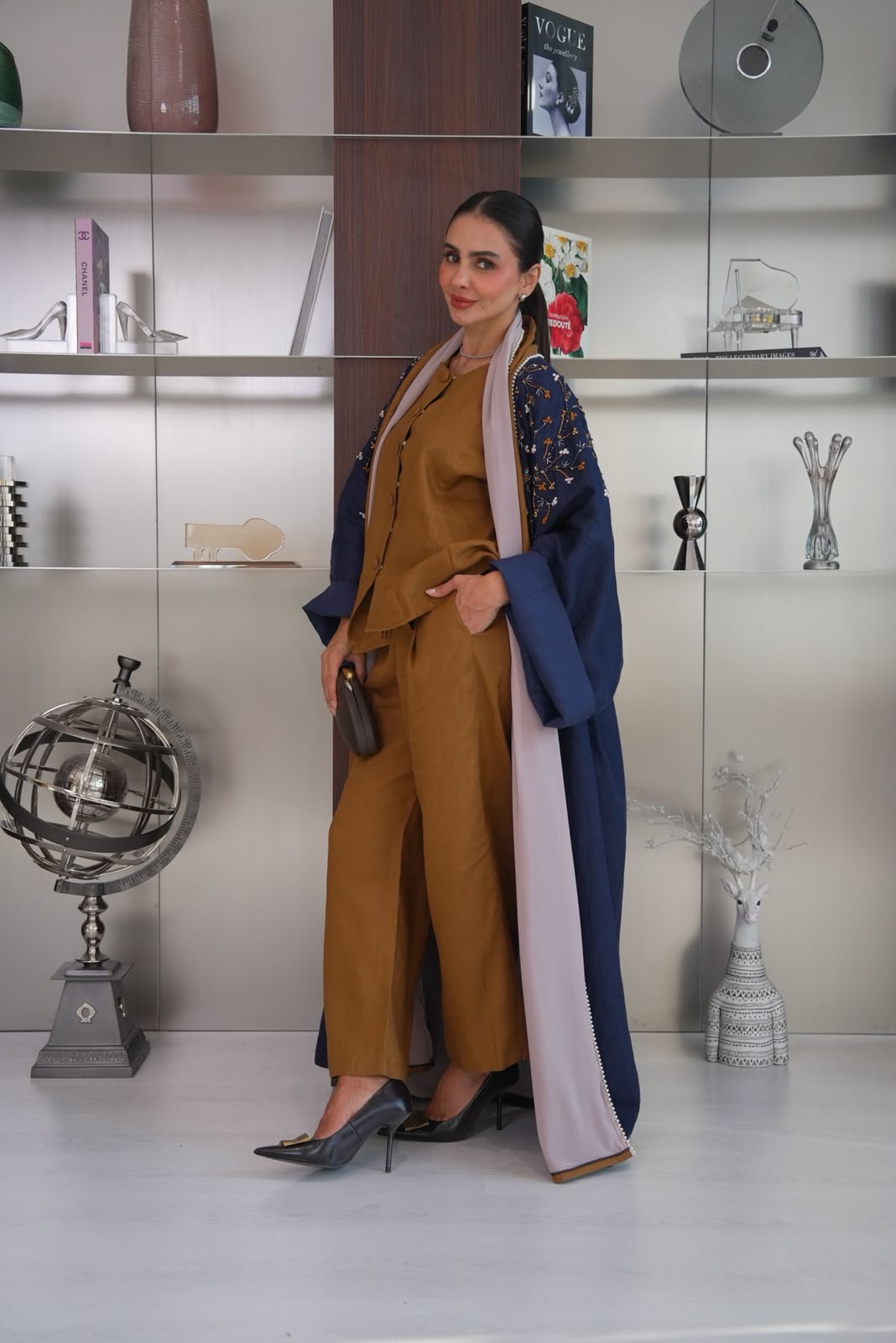 navy blue linen bisht abaya.C:437