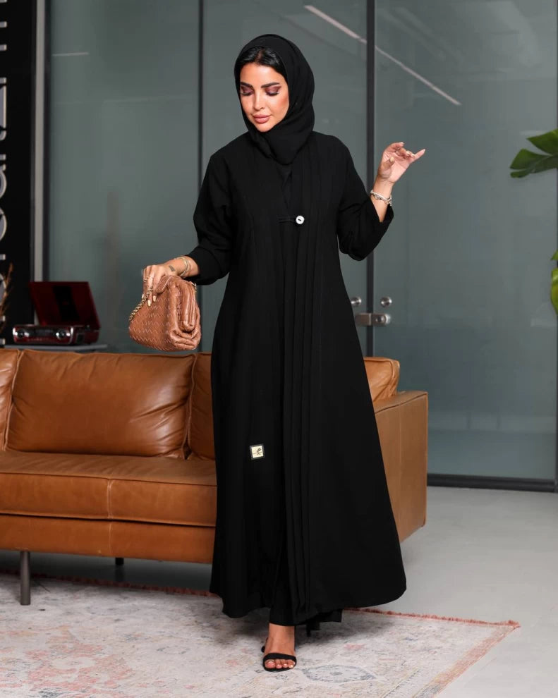 عباية كريب سوداء مع طيات أمامية IB207 أسود 
