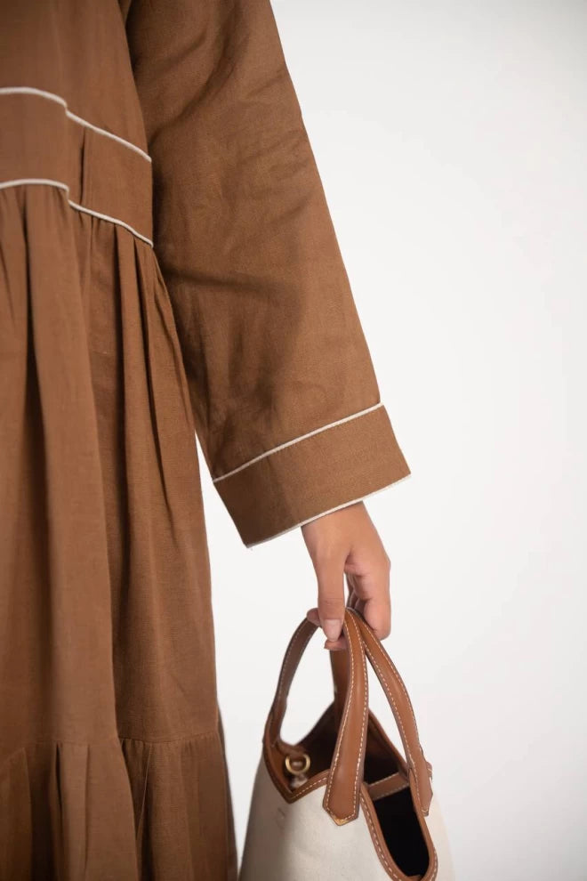 عباية بليزر من الكتان باللون البني C:IB333 