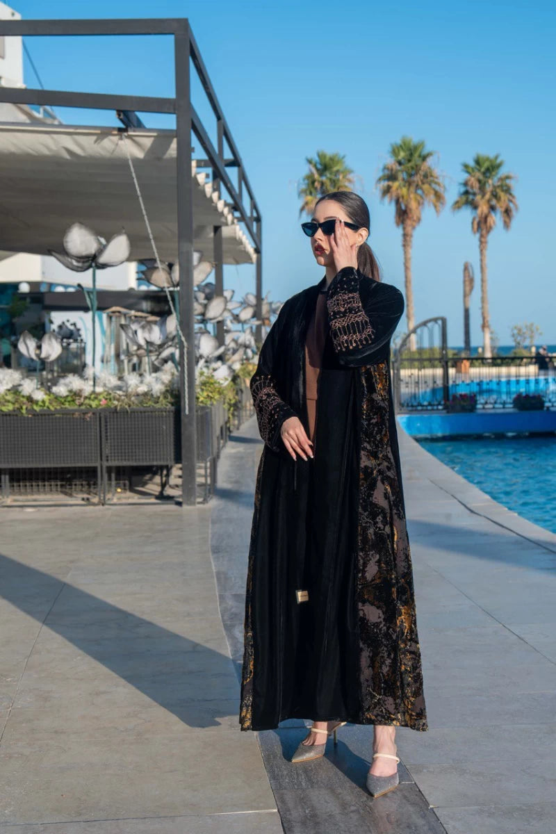 Abaya made of raw silk velvet with floral velvet and a hand sash IB266 (Free size)