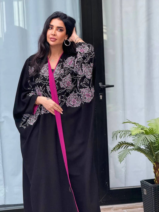 عبايه كريب بشك و نطريز IB141