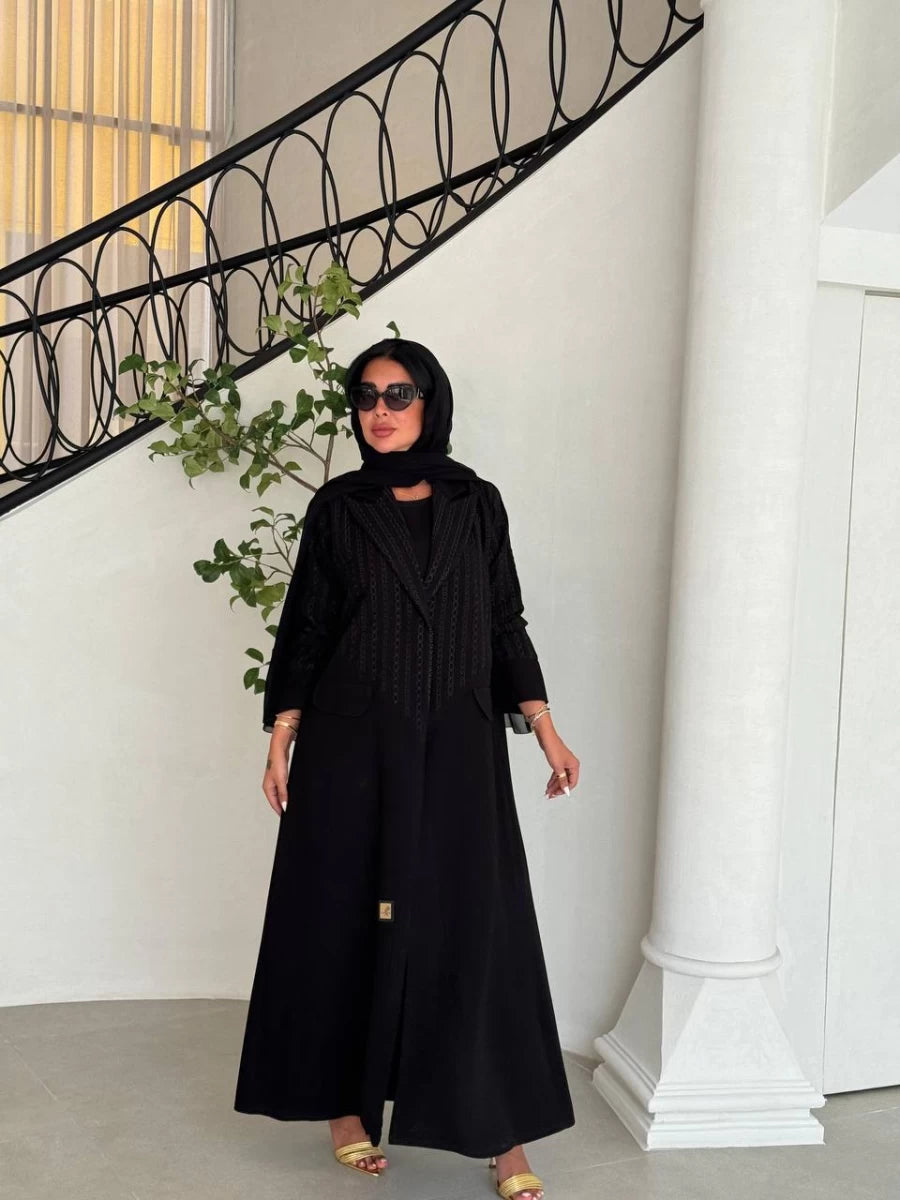 عباية كريب مطرزة باللون الأسود IB172 أسود 