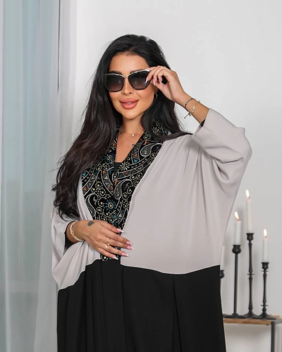 عباية كريب مخملية مطرزة IB145 (مقاس واحد) 