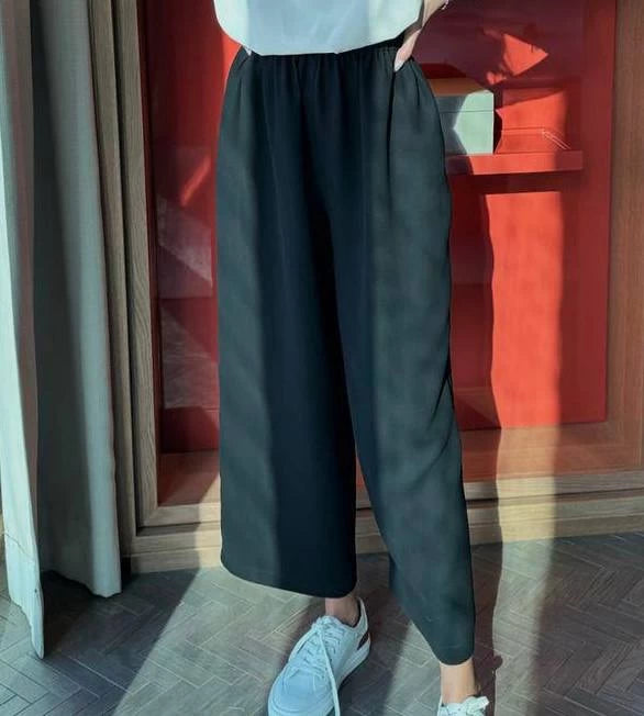 Black Crepe Trousers IB1044 (S)