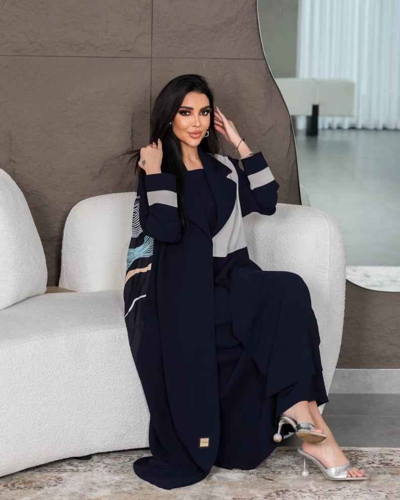 عباية كريب باللون الكحلي IB200 