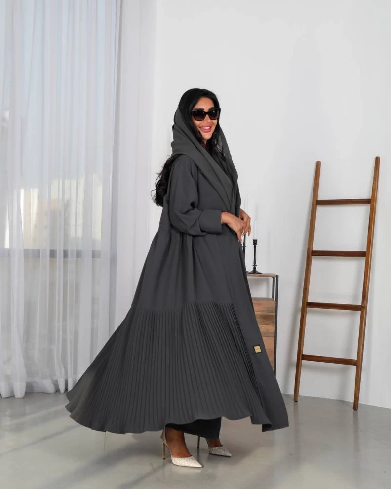 عبايه كريب كسرات بلون الرمادي IB148 Gray