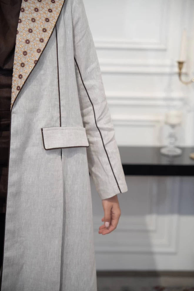 عباية بليزر كتان بيج مع تطريز C:IB329 بيج