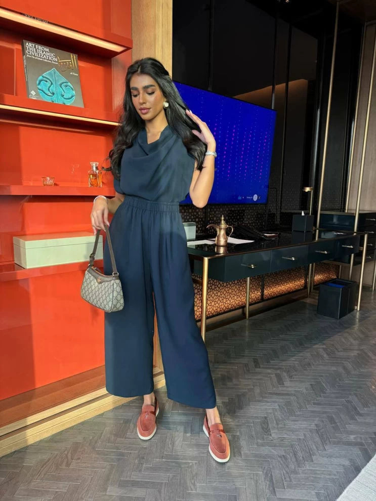 بلوزة وبنطلون كريب باللون الأزرق الداكن IB1040 (SL) 