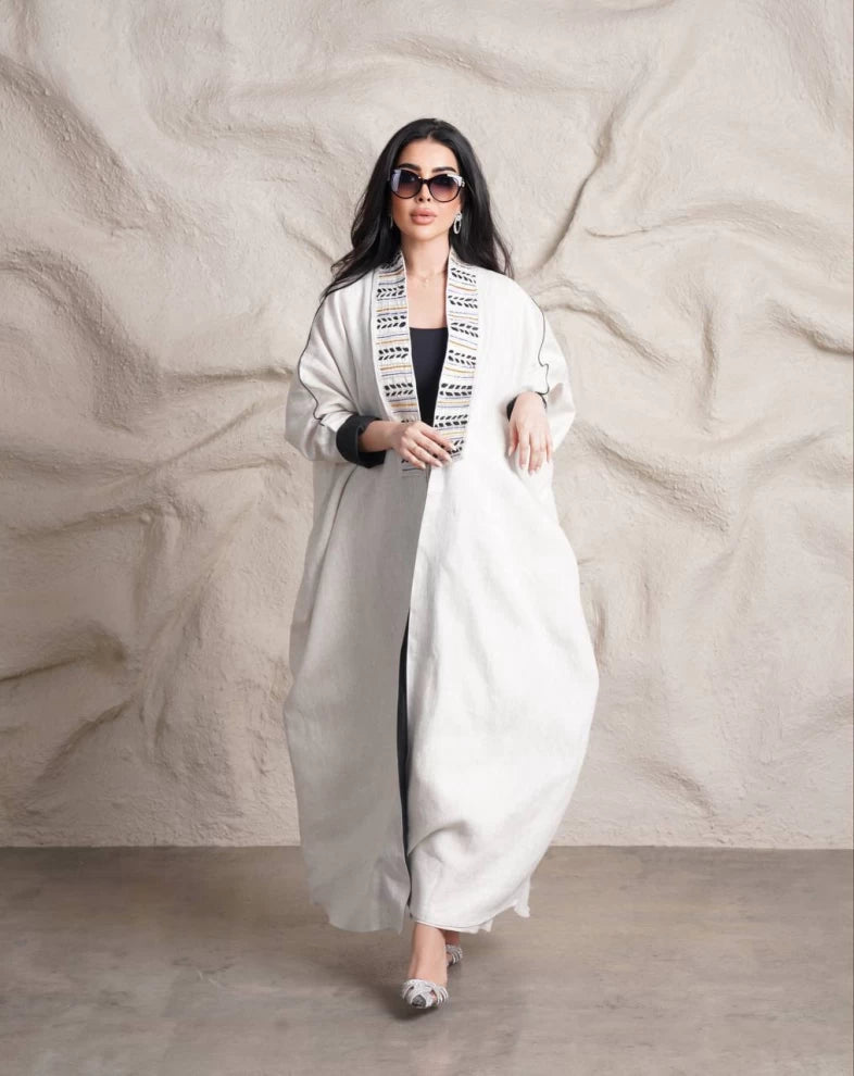 عبايه لينن بلون الابيض مع شك يدوي IB154 White