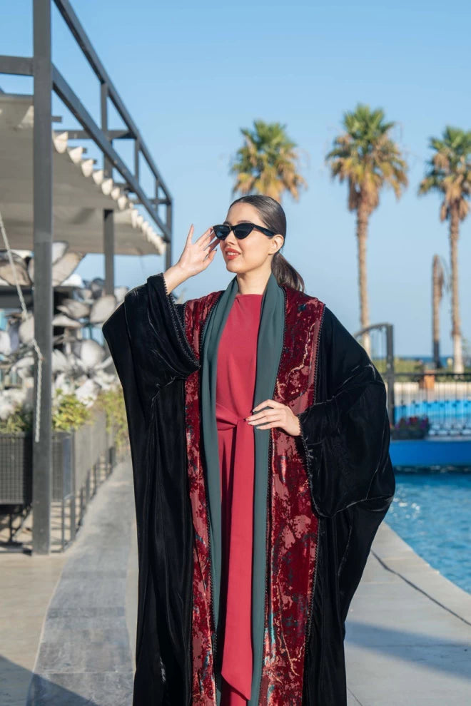 Bisht abaya with black silk velvet material and red wooded velvet material IB271 Red (Free size)