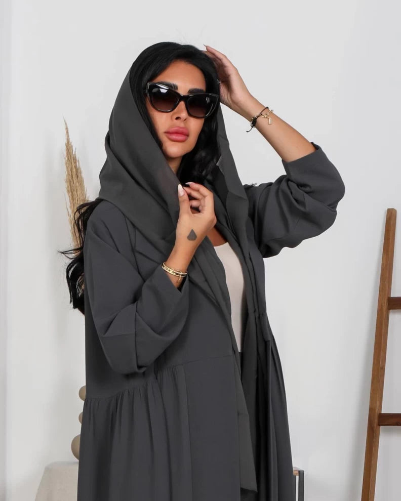 عبايه كريب كسرات بلون الرمادي IB148 Gray
