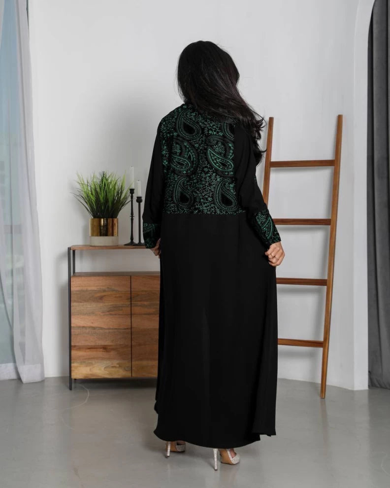 عباية كريب مع مخمل مطرز IB253 أخضر 