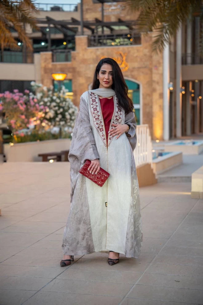 Abaya made of crepe jacquard and linen with embroidery C:IB313 (Free size)