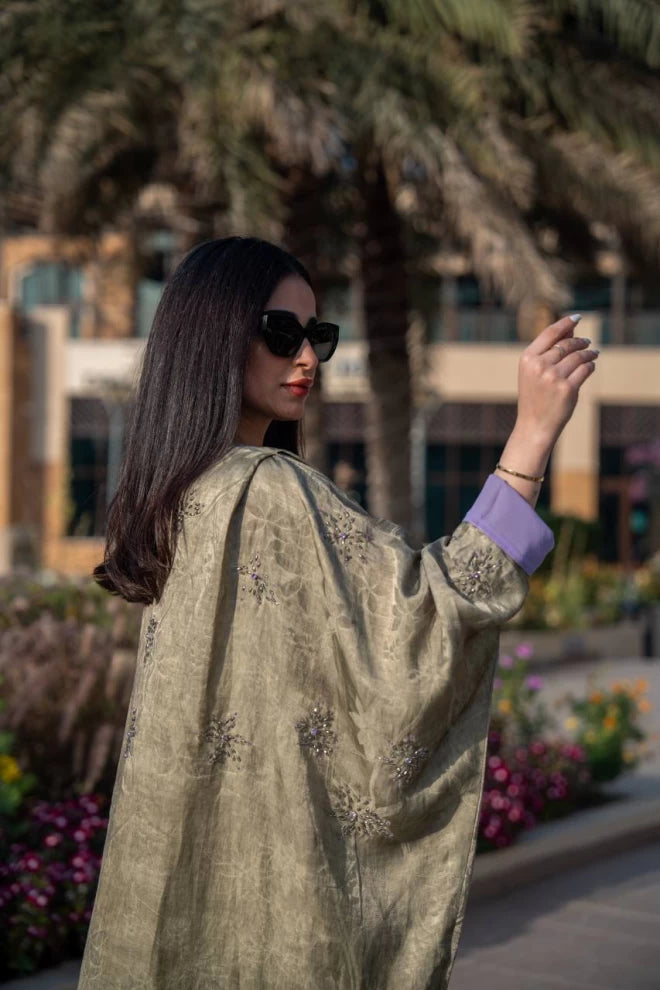 عباية كريب فستقي من الجاكار C:IB312 (مقاس حر) 