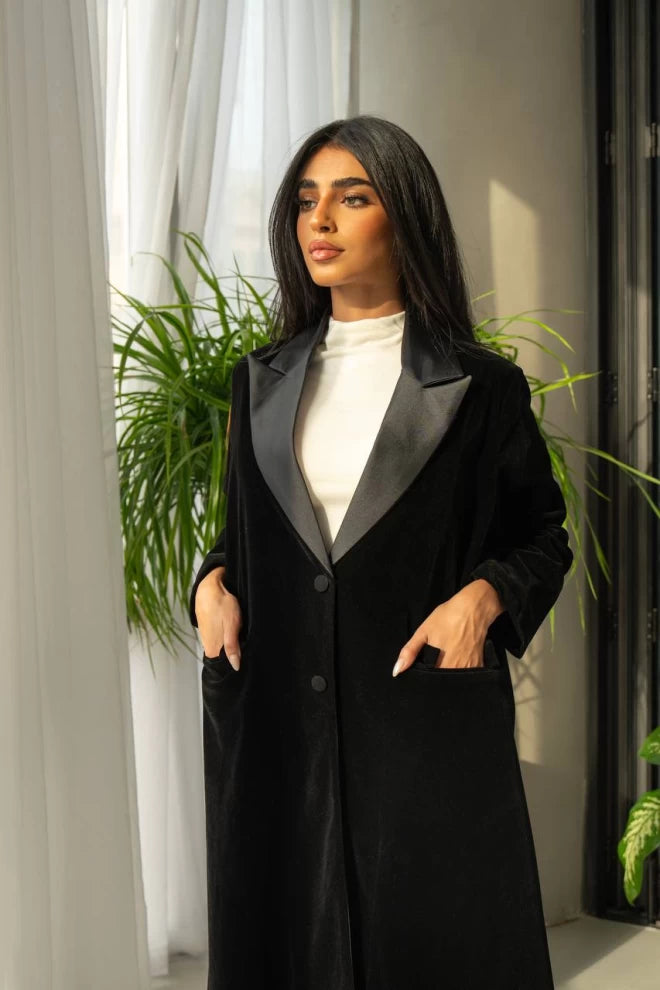 عباية بليزر مخملية سوداء IB233 