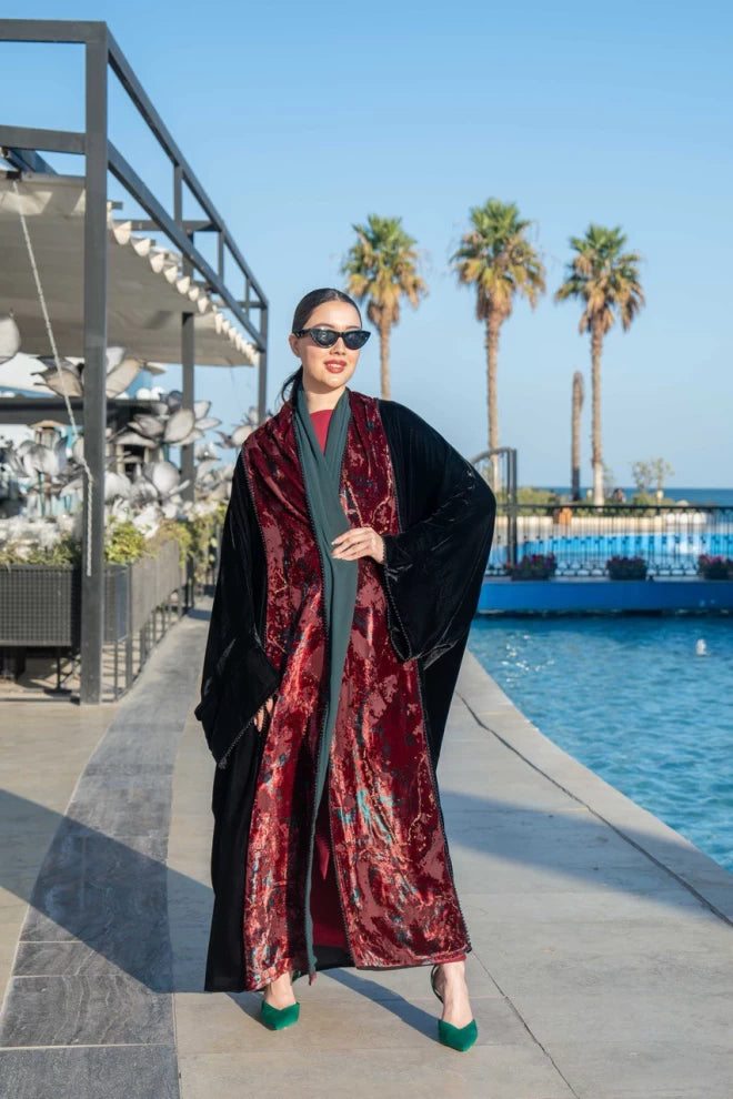 Bisht abaya with black silk velvet material and red wooded velvet material IB271 Red (Free size)