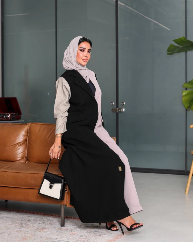عباية كريب بلونين الأسود والبيج IB208 