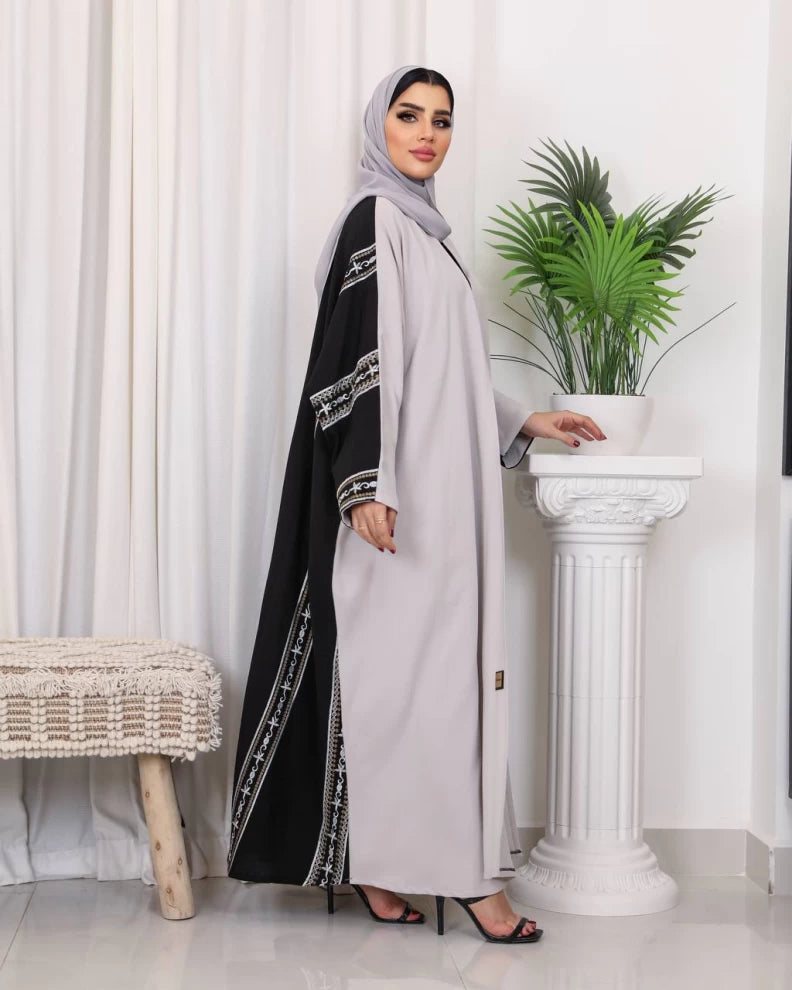 عباية كريب بلونين اسود وبيج IB187 (مقاس واحد) 
