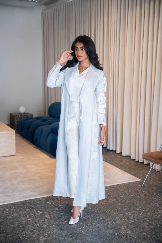 عباية بليزر زرقاء سماوية مطرزة، مصنوعة من الكتان الطبيعي. C:IB331 أزرق 