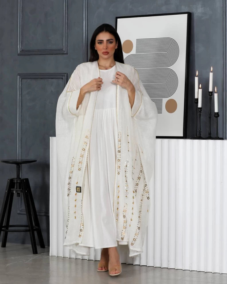 عباية كتان بيضاء مع تطريز يدوي IB137 أبيض (مقاس واحد) 