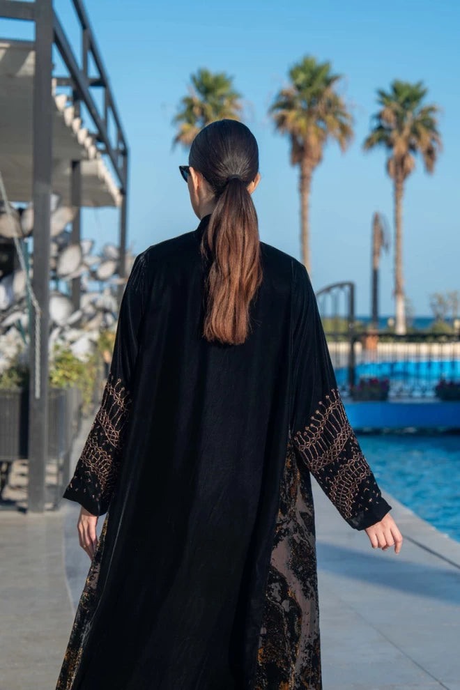 Abaya made of raw silk velvet with floral velvet and a hand sash IB266 (Free size)