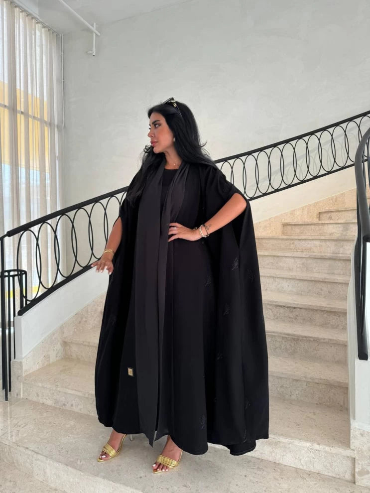عبايه كريب مع شيفون مطرز IB171 Black
