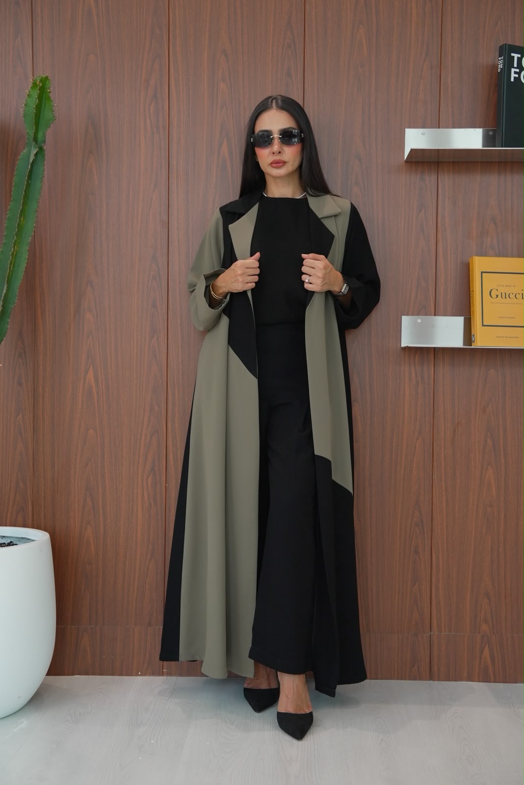 crepe abaya in black and olive.C:430