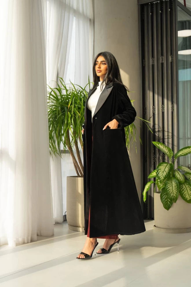 عباية بليزر مخملية سوداء IB233 