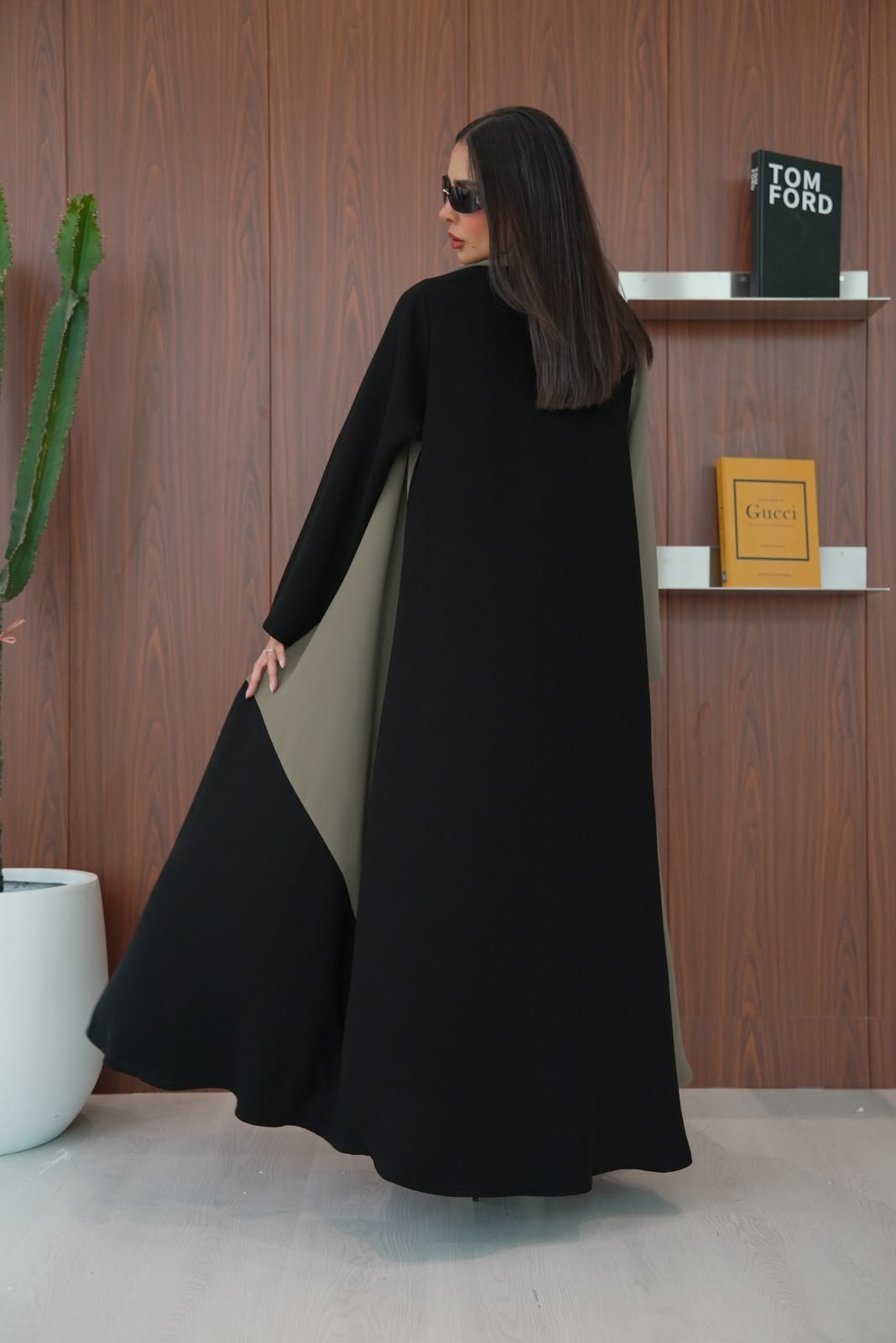 crepe abaya in black and olive.C:430