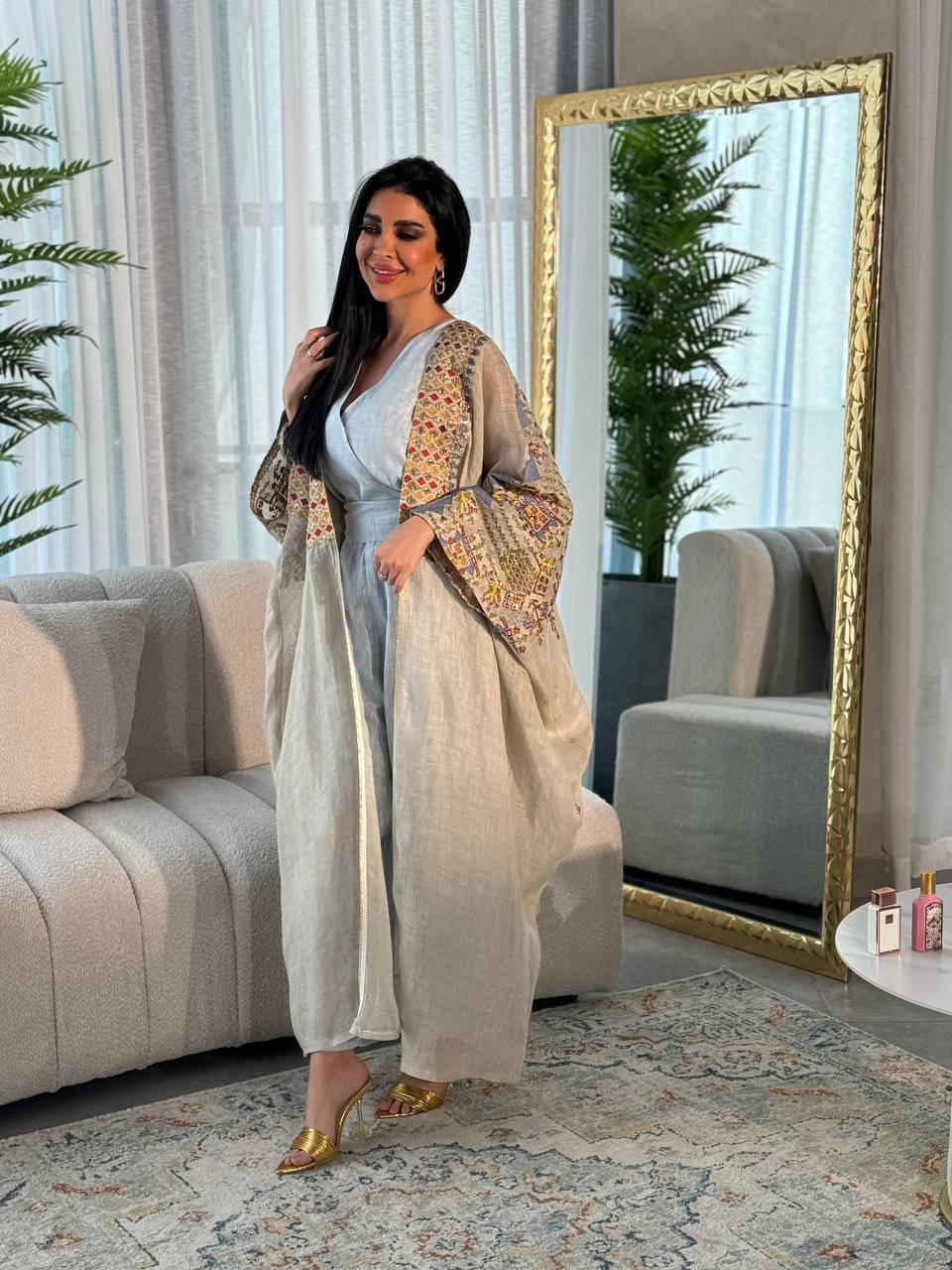 Beige linen bisht with embroidery and beading IB139 Beage