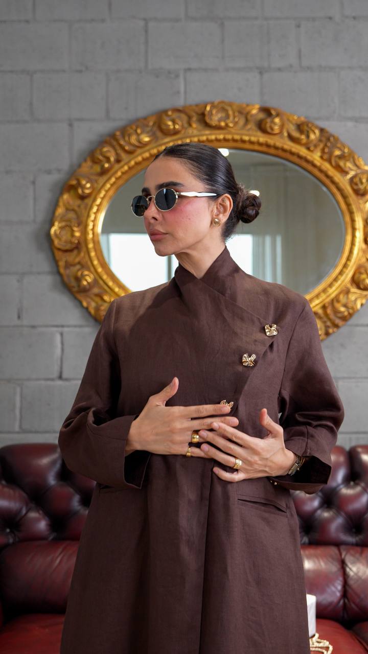Brown linen trench coat. C:393