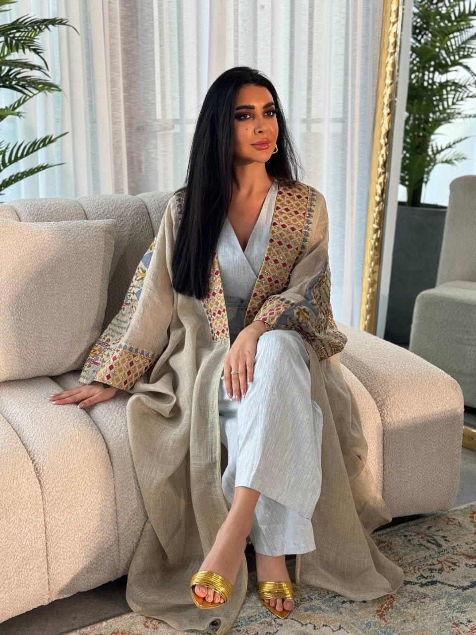 Beige linen bisht with embroidery and beading IB139 Beage