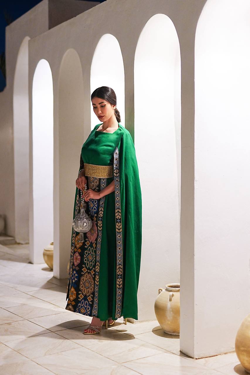 ‏Green linen Daraa with embroidery  C:IB295 Green