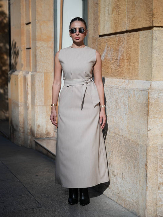 فستان كريب باللون البيج . C:IB1098