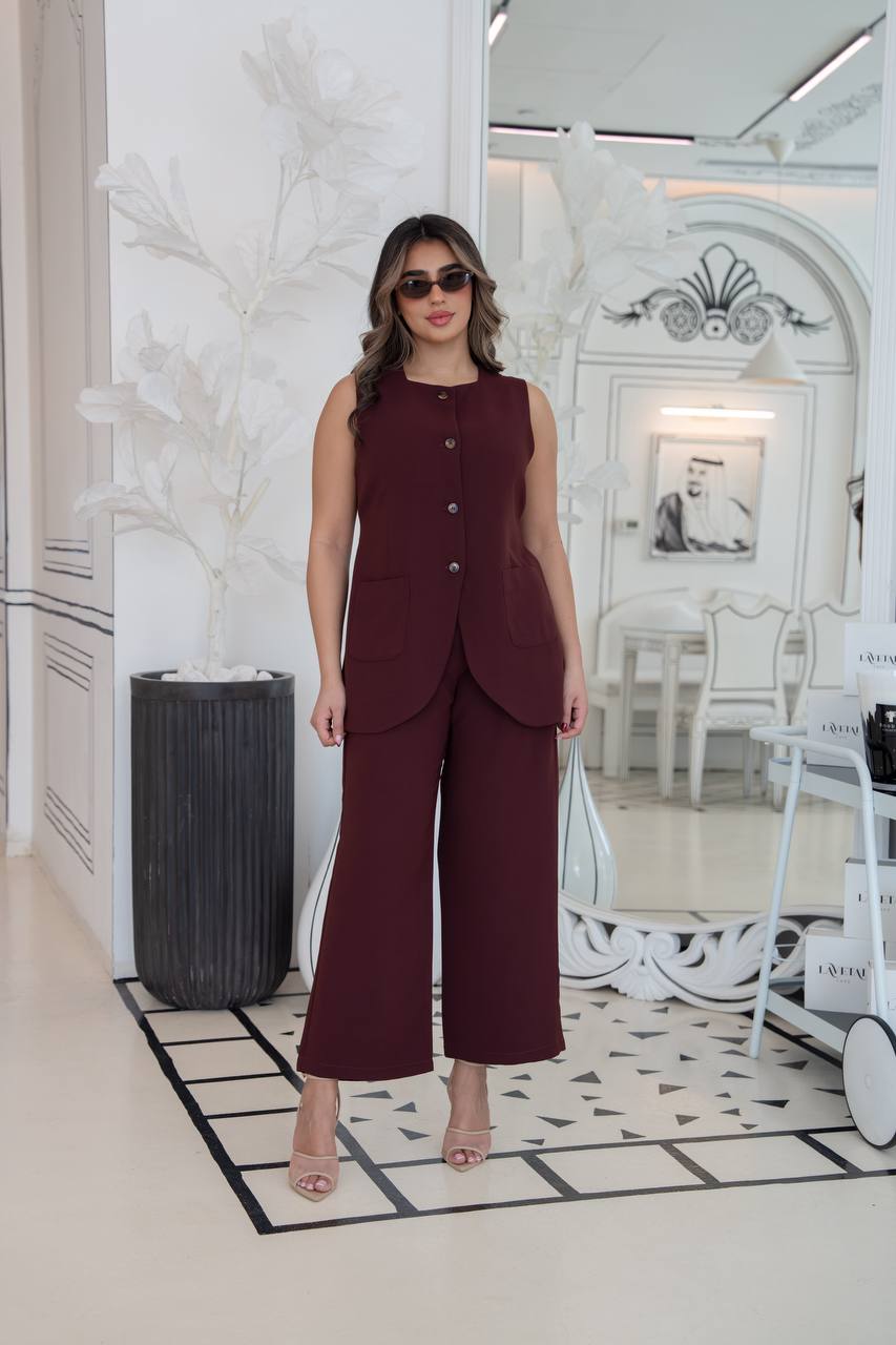 Vest and crepe pants set in burgundy. C:1101 burgundy