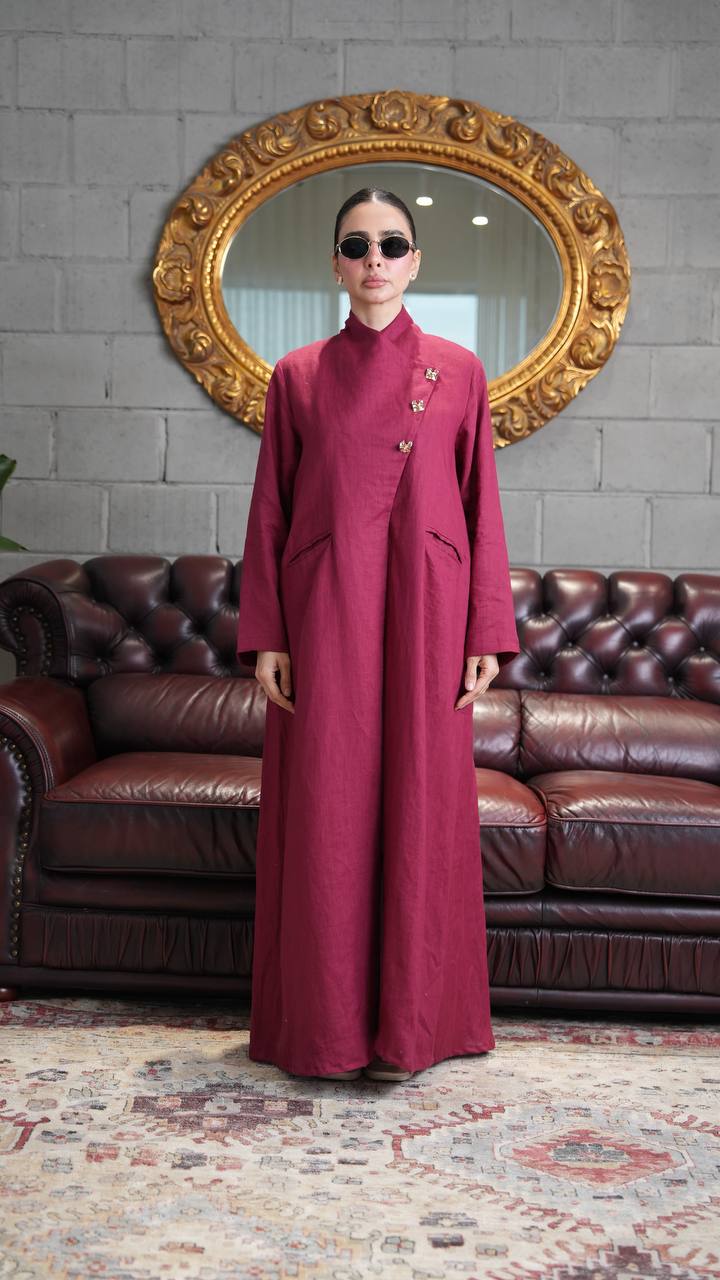 Burgundy linen trench coat. C:393