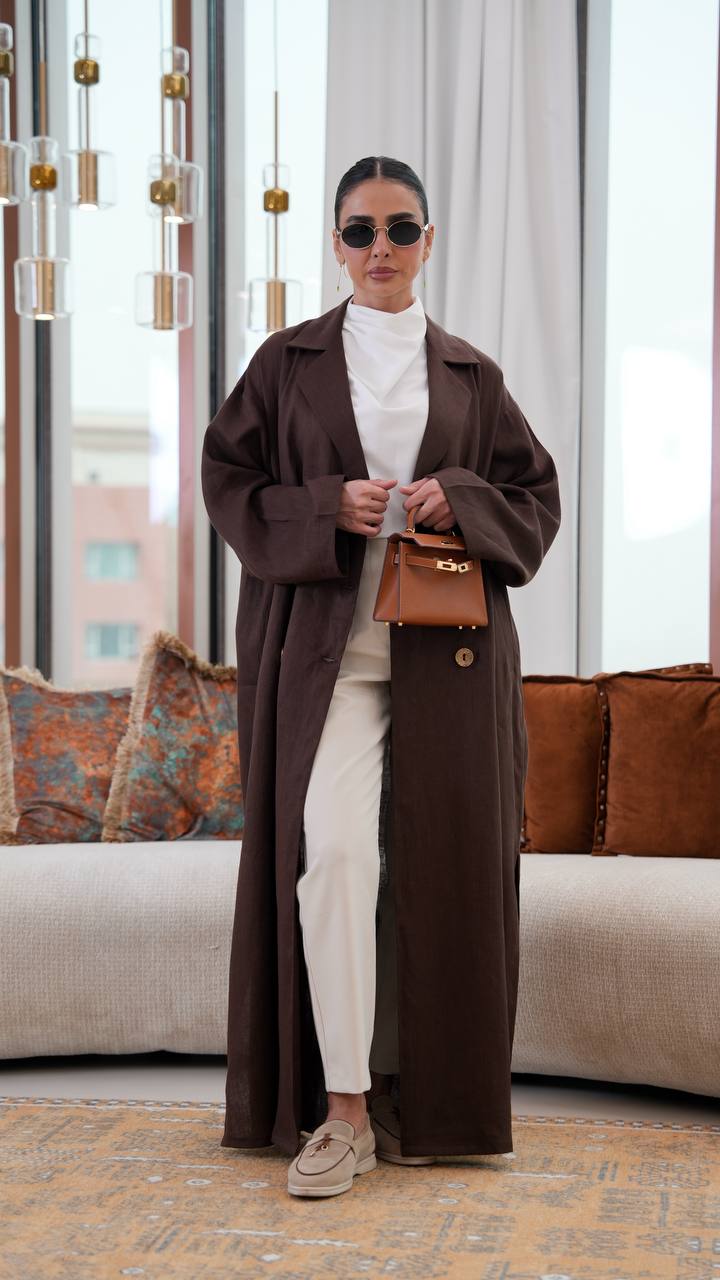 Free size linen trench coat in brown. C:401
