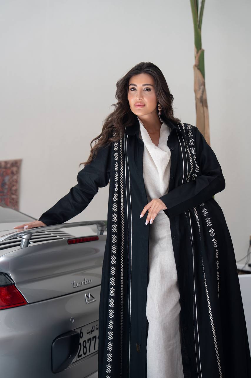 Linen abaya in black.C:418