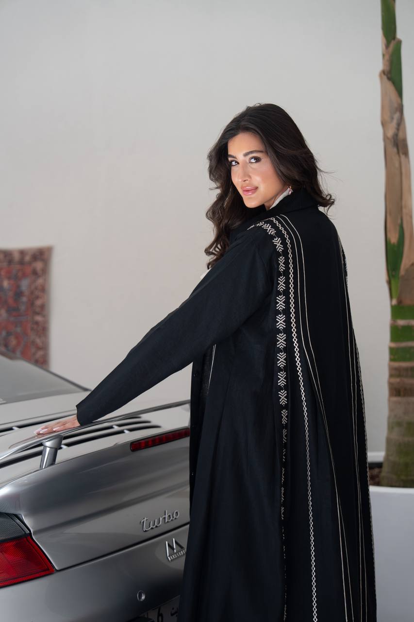 Linen abaya in black.C:418