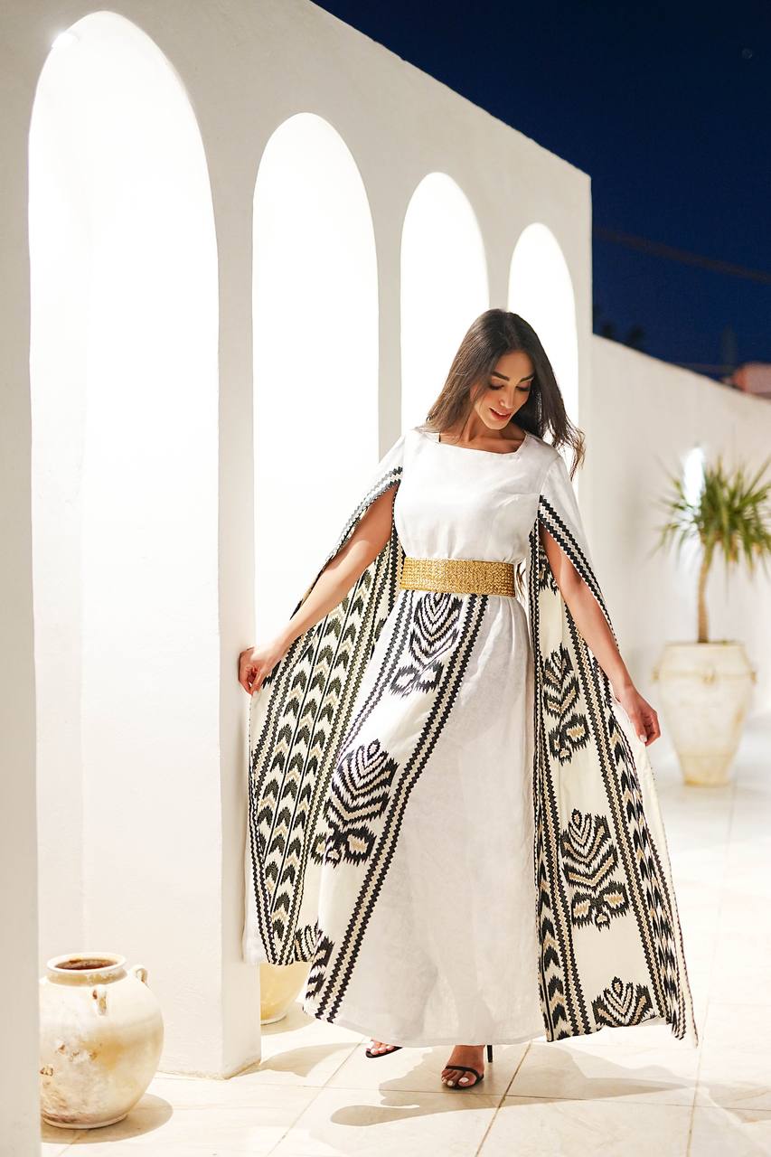 White linen Daraa with embroidery C:IB295 White