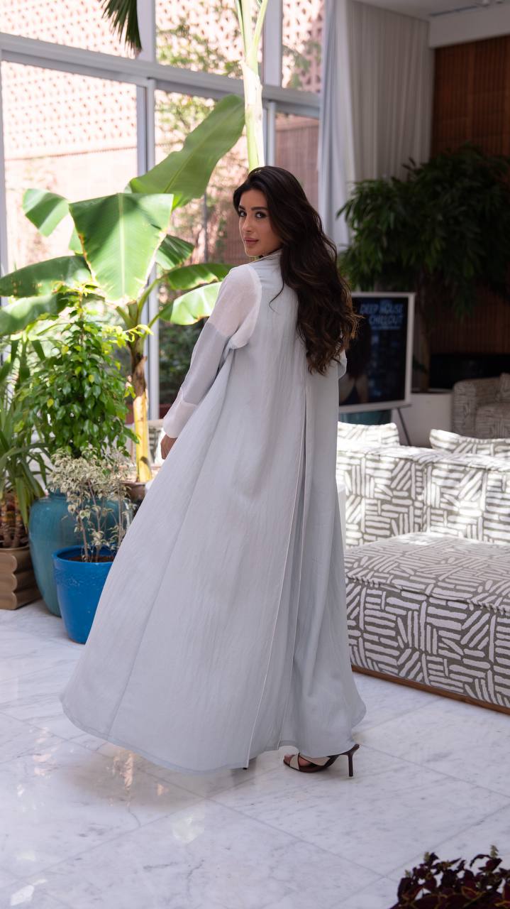 Linen blazer abaya with pleats on the sides.C:411